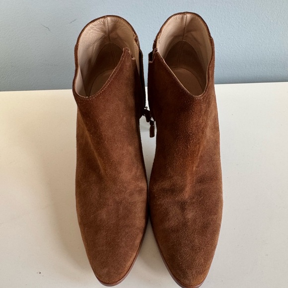 Manolo Blahnik 38 Brown Suede ankle boots heels
